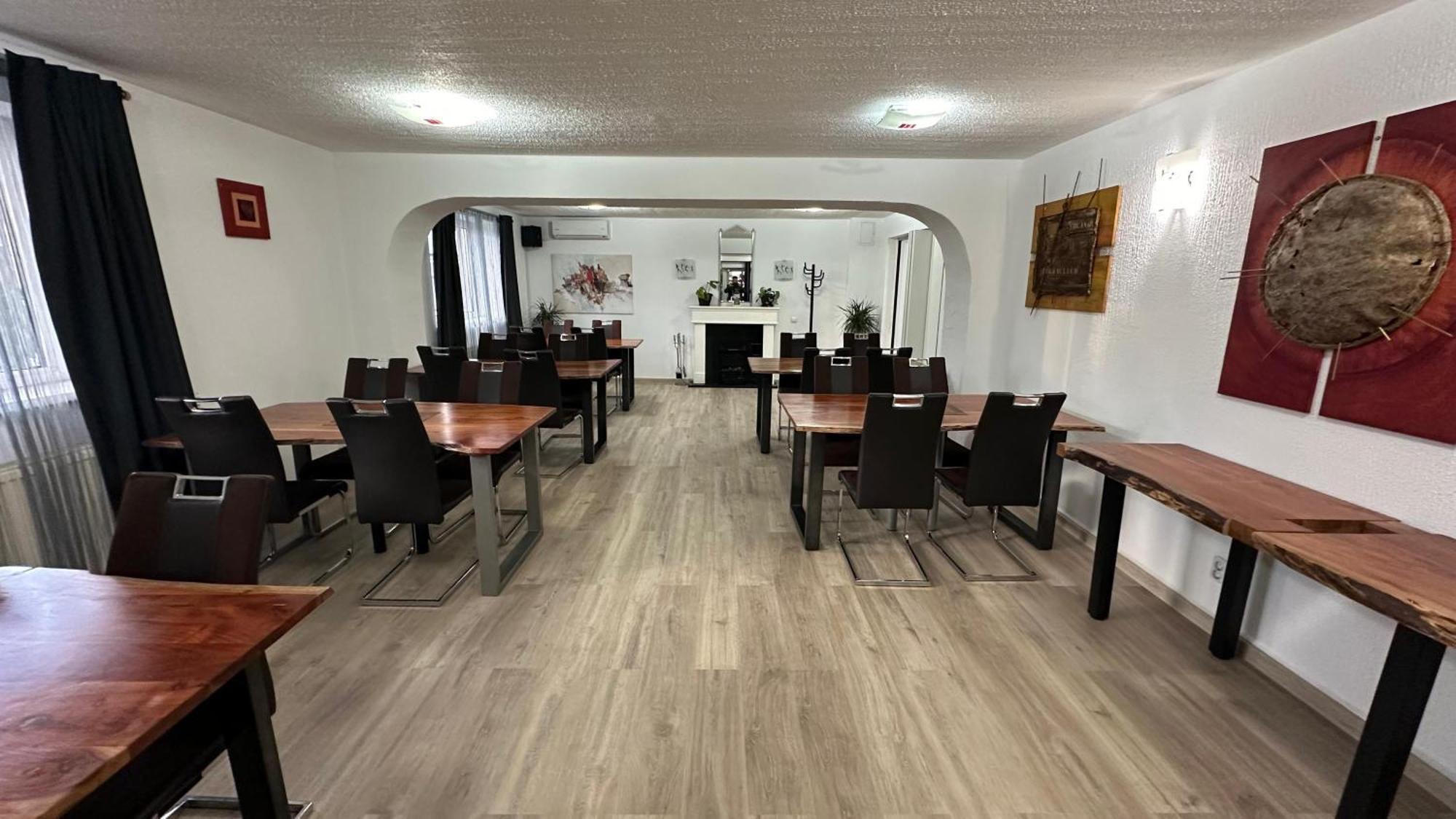 Hotel Casa Augsburg Băneşti Exteriér fotografie